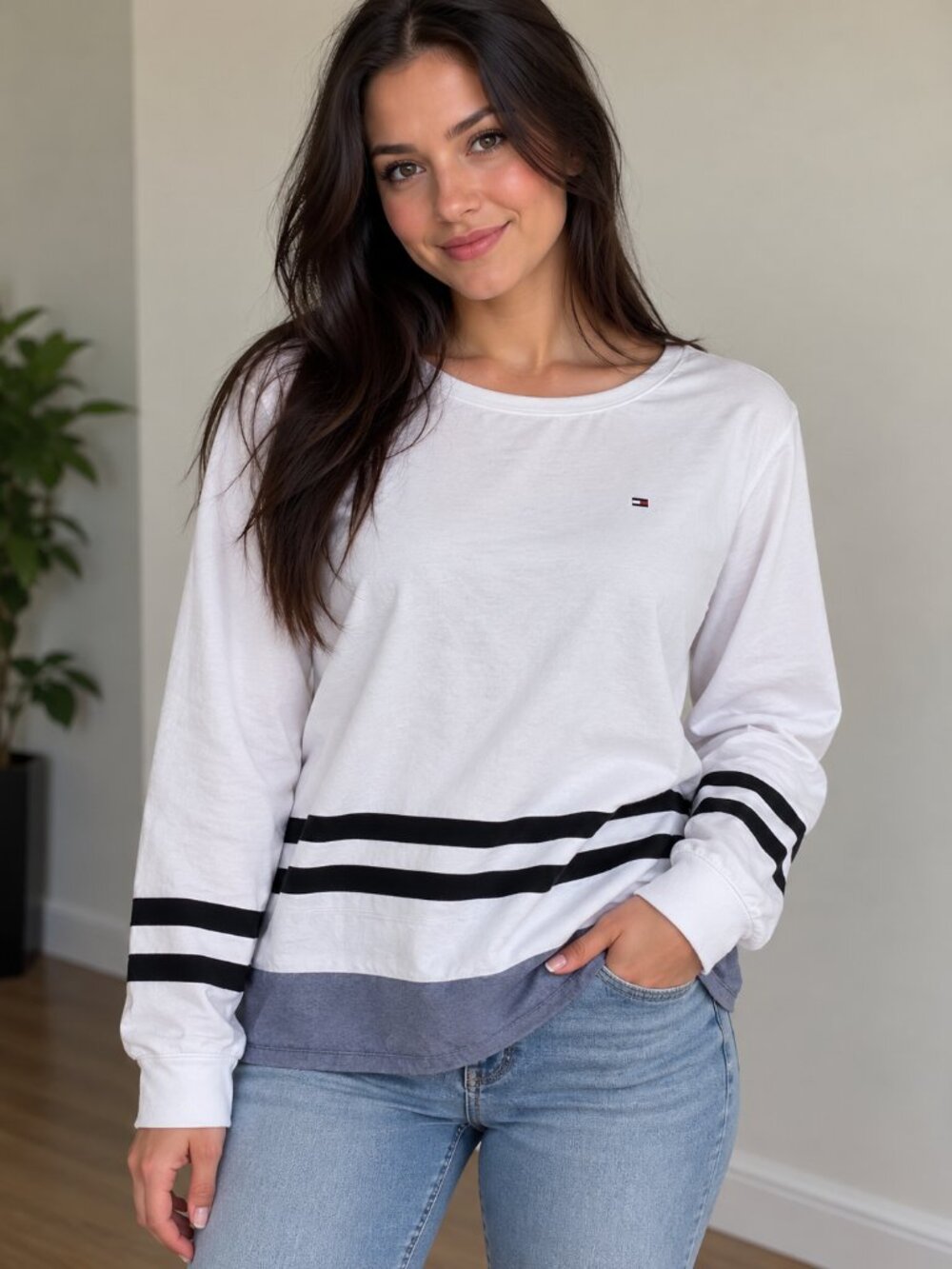 Ladies Tommy Hilfiger Sweatshirt - XXL